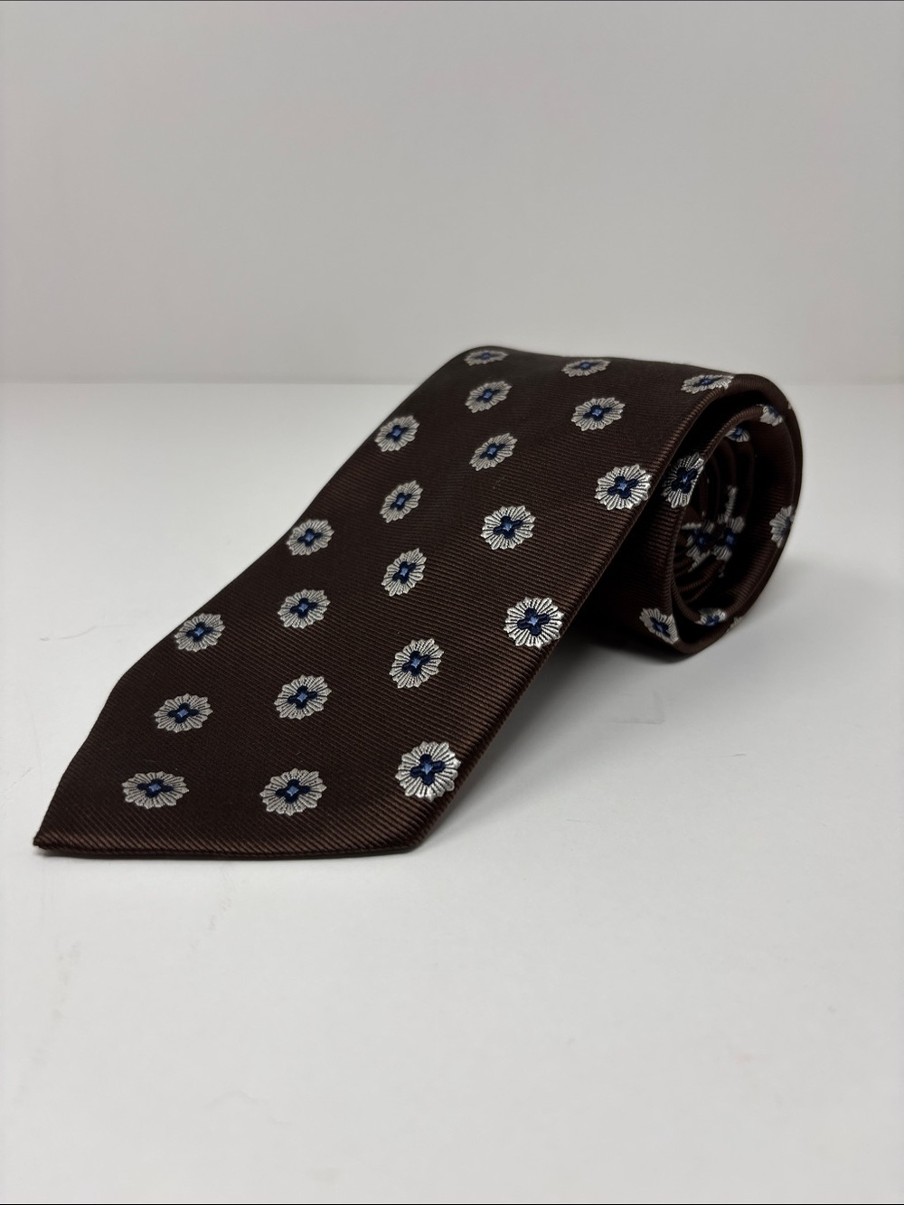 JoS. A. Bank Executive Collection Vintage Men's Brown Floral Medallion Silk Tie